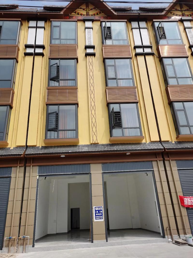 房屋出租:陇川县章凤文苑小区,有铺面,标间岀租,地理位置优越